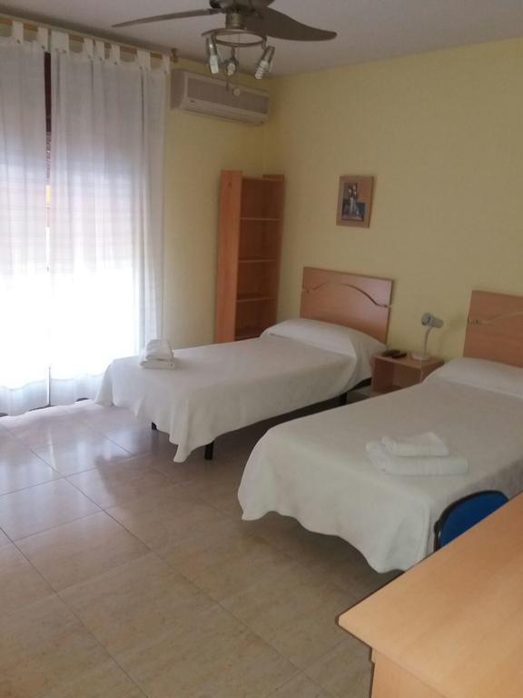 Hostal Jose Luis บรูเนเต ภายนอก รูปภาพ