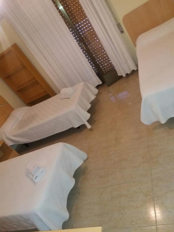 Hostal Jose Luis บรูเนเต ภายนอก รูปภาพ