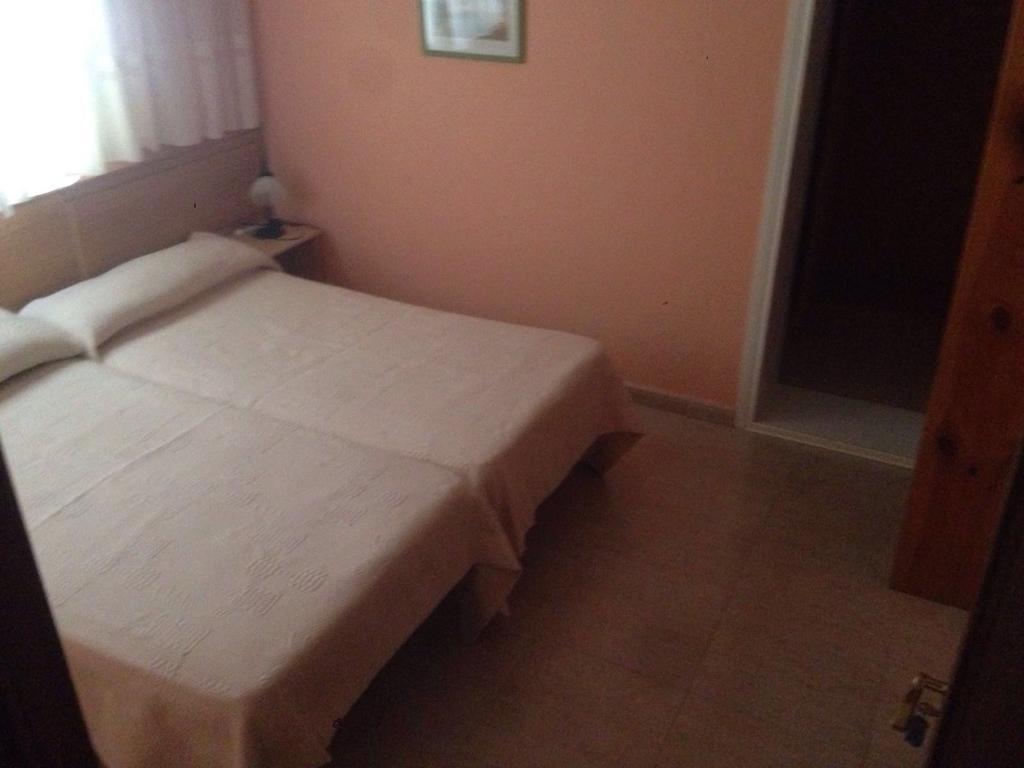 Hostal Jose Luis บรูเนเต ภายนอก รูปภาพ