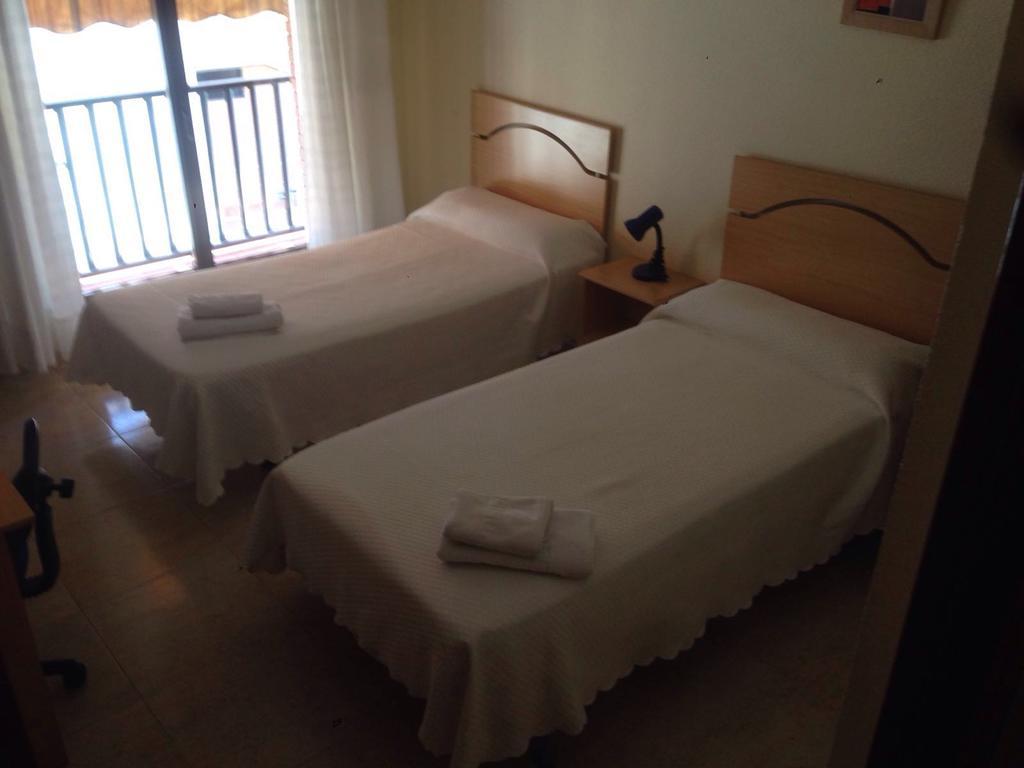 Hostal Jose Luis บรูเนเต ภายนอก รูปภาพ